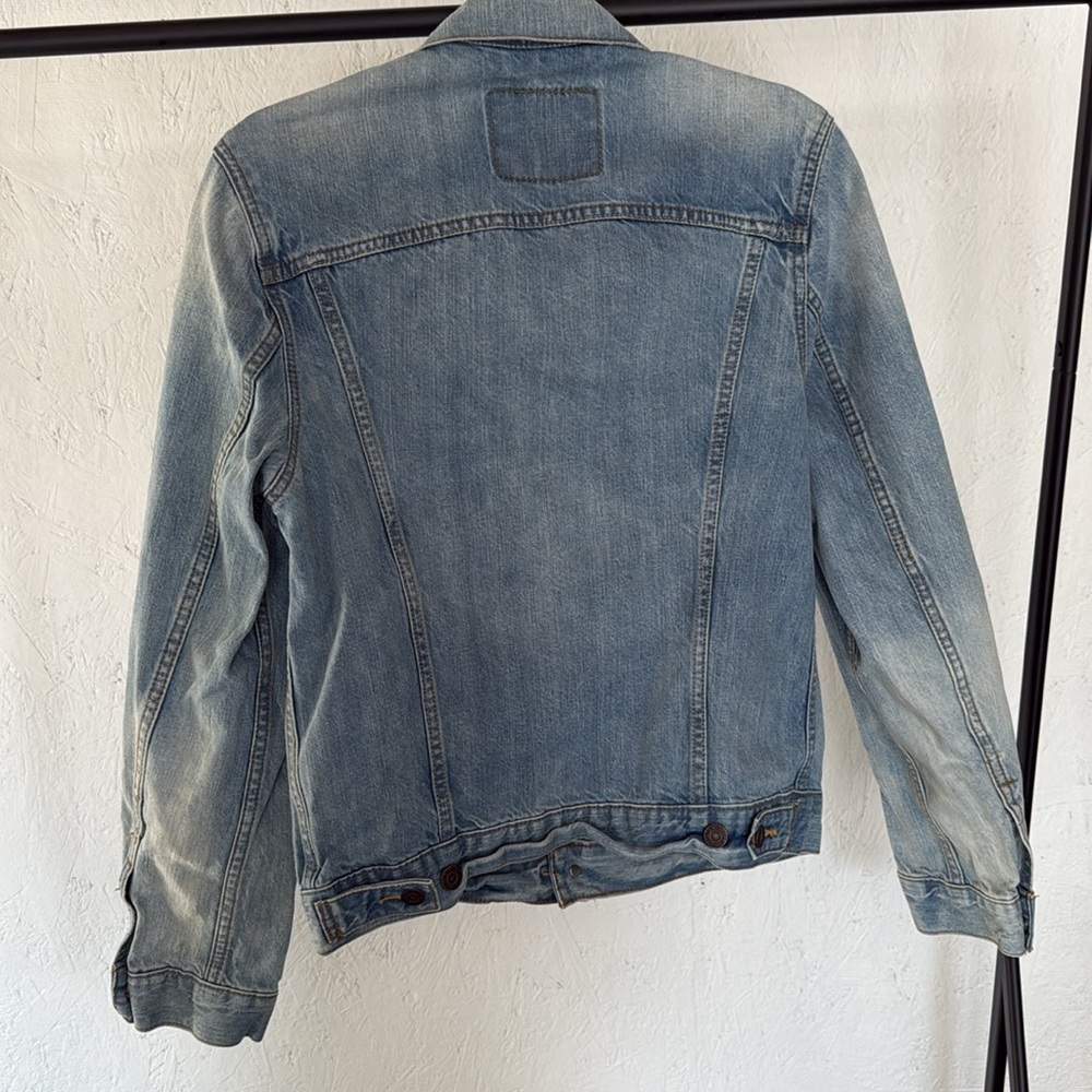 Levi's Blue Denim Trucker Jacket - Picture 2 of 2